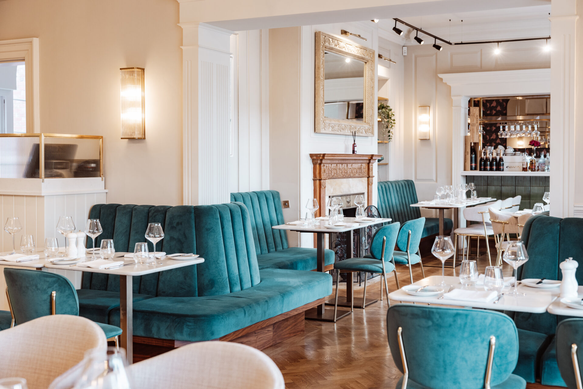 Montgomery's Bar & Restaurant